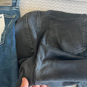 Mavi Pantolonlarda Tekrarlanan Ağ Yırtılma Ve Değişim Talebi