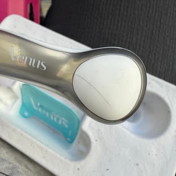 Gratis Şubesinden Aldığım Venus Ürünün İçinde Kıl Çıkması