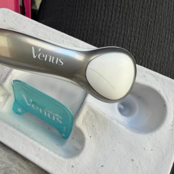 Gratis Şubesinden Aldığım Venus Ürünün İçinde Kıl Çıkması