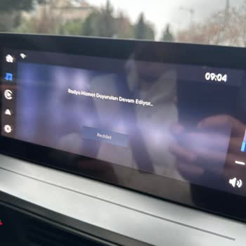 Opel Karşıyaka Servisinde CarPlay Bağlantı Kesintisi Çözüm Bekliyor