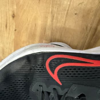 FLO Online Mağazasında Satın Alınan Nike Ayakkabının Ayıplı Olması Ve Garanti Redleri