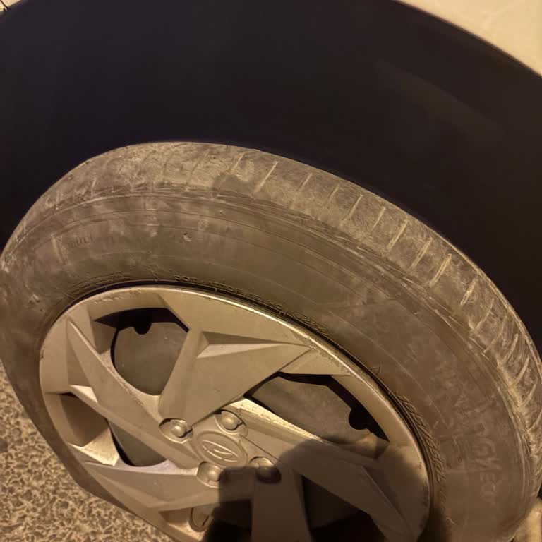 Tiktak Araç Kiralama'da Eski Lastik Patlaması Sonrası Haksız Yeni Lastik Ve Yol Yardım Ücretleri