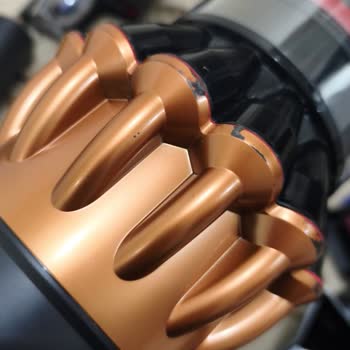 Dyson V16 Süpürge Sistem Hatası Ve Servis Sonrası Hasarlı Ürün