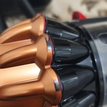 Dyson V16 Süpürge Sistem Hatası Ve Servis Sonrası Hasarlı Ürün