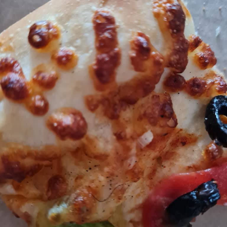 Domino’s Pizza’da Kıl Bulunan Pizza Ve Cevapsız Şikayet