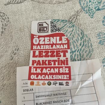 Popeyes Mecidiyeköy Şubesinde Bayat Ve Yanık Ürün Şikayeti