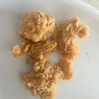 Popeyes Mecidiyeköy Şubesinde Bayat Ve Yanık Ürün Şikayeti