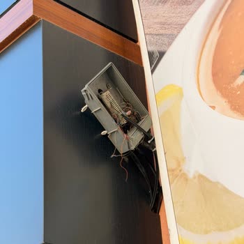 İş Yerimizde Sürekli Kesilen İnternet Ve Sabit Hat, Müşteri Temsilcileri Kırıcı