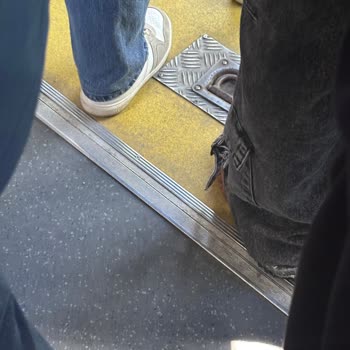 Bozuk Engelli Rampası Yolcuyu Mağdur Etti