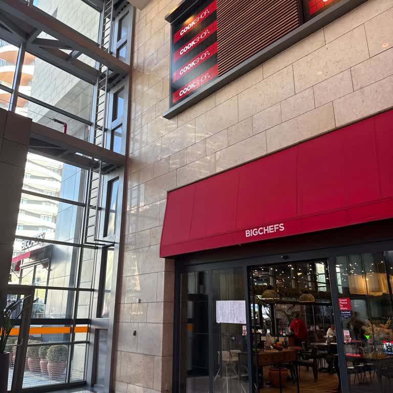 Alerjili Müşteriyi Mağdur Eden BigChefs Kapalı Alanda Evcil Hayvan İzni