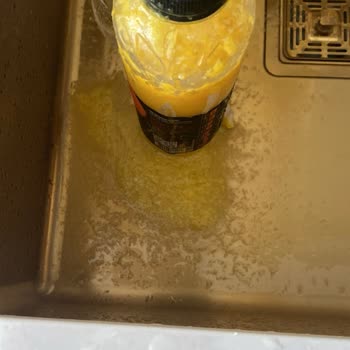 Exotic Marka İçin Bozuk Şişe Patlaması Ve Sağlık Endişesi