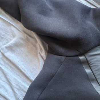 Nike Sweatshirt’te Yıkama Sonrası Aşırı Tüylenme Ve Değişim Reddi