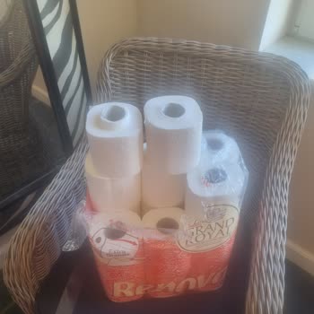 Amazon Renova Grand Royal Toilet Paper Defective Rolls Issue