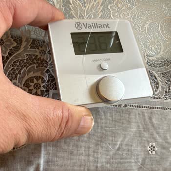 Kırık Camlı Termostat Teslimi Ve Servis Yanıtsızlığı