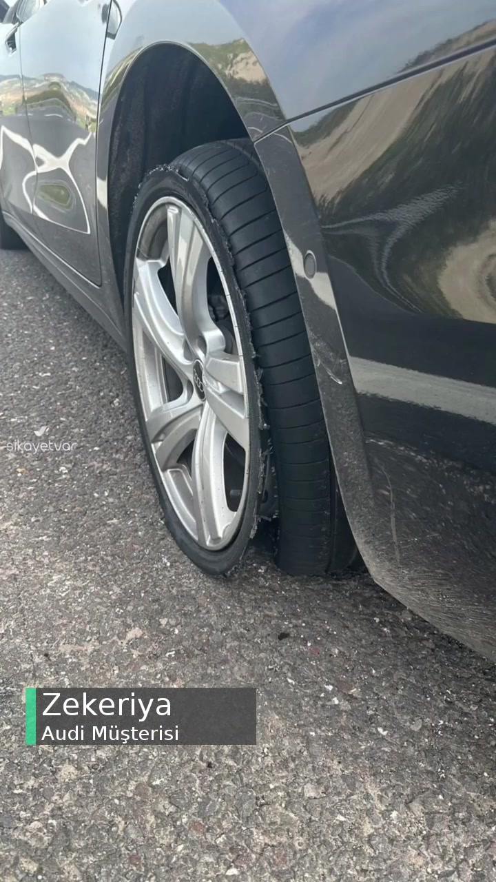 Audi Aracın Lastiği Otobanda Bu Hale Geldi videonun kapak resmi