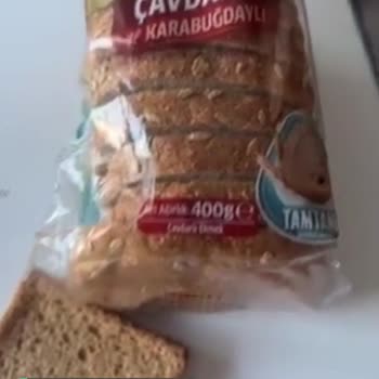 Migros Ekmek İçinden Çıkan Plastik Cisim