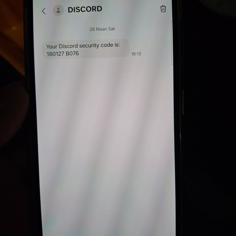 Discord Güvenlik Kodu SMS'i Yetkisiz Gönderildi Ve Kişisel Bilgi Güvenliği Endişesi