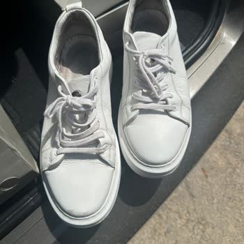 Sesli Deri Sürtünmesi Nedeniyle Hotiç Sneakers’te Garanti Reddi Ve Değişim Talebi