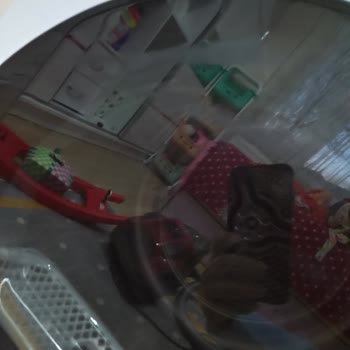 Kurutma Makinesinin Kutusu Açılmış Ve Teşhir Ürün Olduğu Tespit Edildi, Yeni Ürün İstiyorum