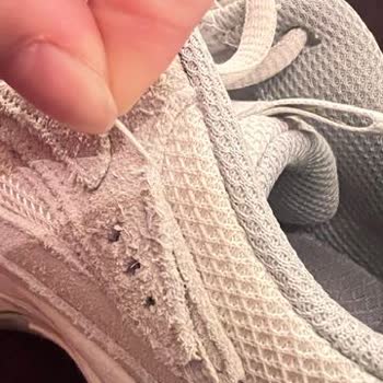 Skechers Ayakkabısının Kısa Sürede Dikiş Atması Ve Tüylenmesi, Mağaza Değişim Talebini Reddetti
