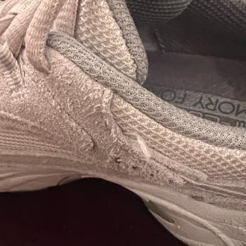 Skechers Ayakkabısının Kısa Sürede Dikiş Atması Ve Tüylenmesi, Mağaza Değişim Talebini Reddetti