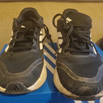 Az Kullanılan Adidas Runfalcon Ayakkabısının Ön Kısmının Açılması Ve Değişim Talebi