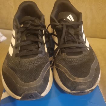 Az Kullanılan Adidas Runfalcon Ayakkabısının Ön Kısmının Açılması Ve Değişim Talebi