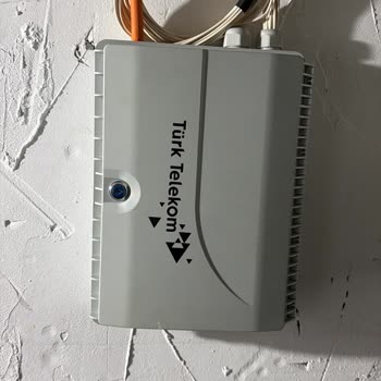 Ümraniye'deki Sitede Fiber Altyapı Kuruldu, Aktivasyon Süreci Uzuyor