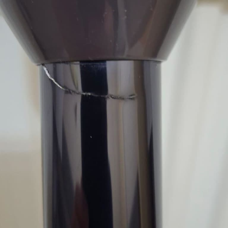 Dyson V12 Süpürge Garanti Kapsamında Çatlak Sorunu Ve Destek Reddi