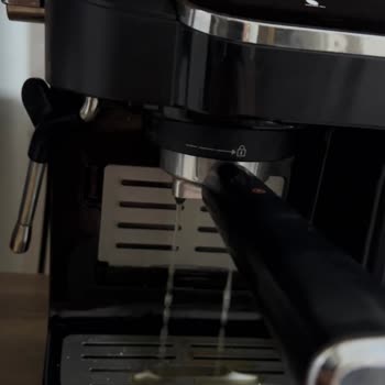 Karaca Espresso Makinesinin Tekrar Bozulması Ve Acil Değişim Talebi