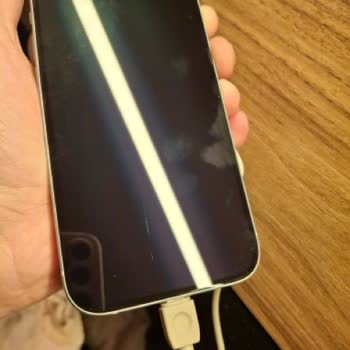 Garanti Kapsamındaki Pil Değişiminde Servis Çizikleri Ve Ücretsiz Ekran Değişimi Talebi