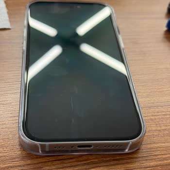 Garanti Kapsamındaki Pil Değişiminde Servis Çizikleri Ve Ücretsiz Ekran Değişimi Talebi