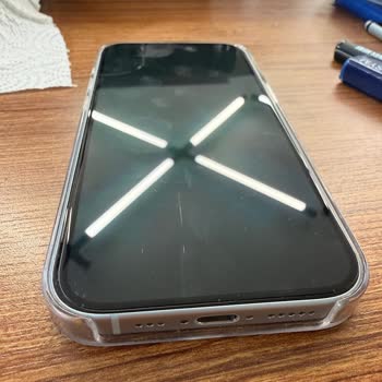 Garanti Kapsamındaki Pil Değişiminde Servis Çizikleri Ve Ücretsiz Ekran Değişimi Talebi