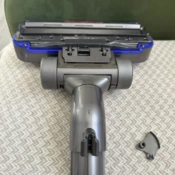 Dyson Başlık Parçasındaki Tekrarlayan Kırık Garanti Dışı Değerlendirildi