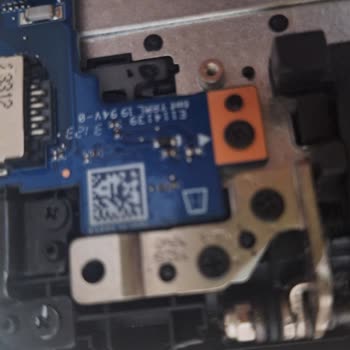 Casper Nirvana Servis Sonrası Piksel Patlaması Ve Kırık Menteşe, Uygunsuz Üslup