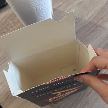 Barilla Penne Makarnada Böcek Bulunması: Sağlık Ve Güven Endişesi