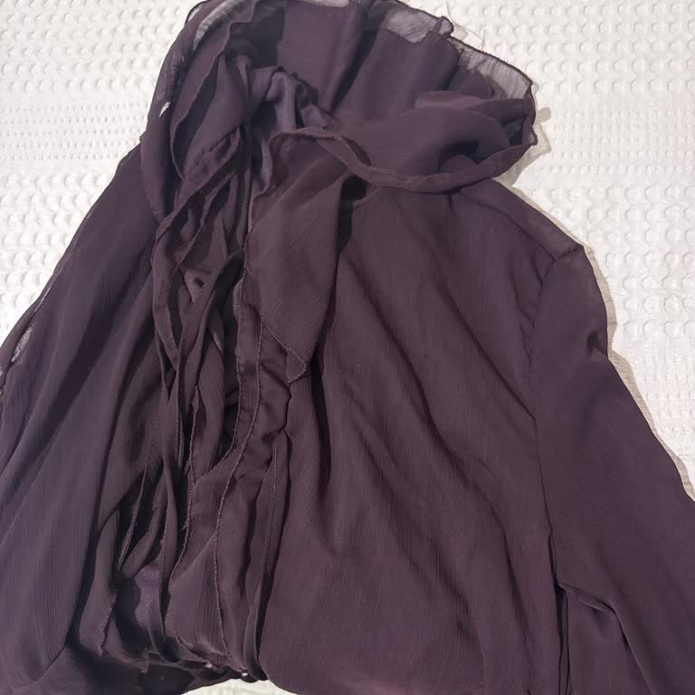 Bordo Renk Siparişinde Yanlış Renk Gönderimi Ve Ek Kargo Ücreti Talebi