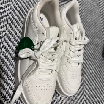 Deichmann'dan Gelen Kullanılmış Ve Rengi Değişen Ayakkabı