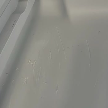 Arçelik Buzdolabımda Buzlanma, Yetkili Servis Zarar Verdi, Çözüm Yok