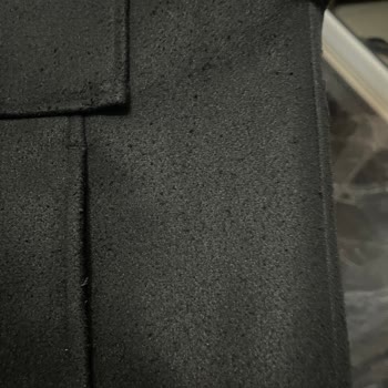 DeFacto Erkek Kabanında Aşırı Tüylenme Ve Kabarmaya Karşı İade Talebi
