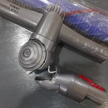 Garanti Dışı İddia Edilen İçten Kırılan Dyson Süpürge Başlığı