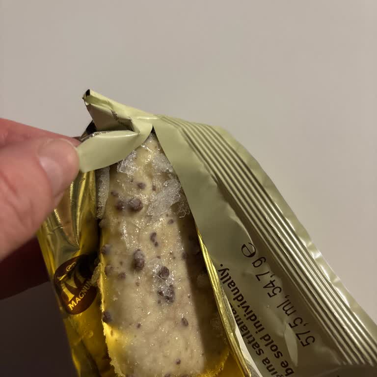 Mopaş Ümraniye Şubesinde Buzlanmış Magnum Dondurma Satışı Durdurulmalı