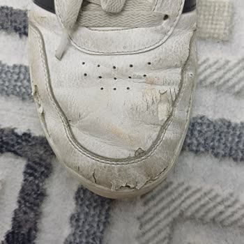 Adidas Ayakkabısının Kısa Sürede Deforme Olması Ve Yenisi İçin Değişim Talebi