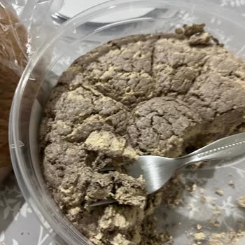 Ergül Pekmez Helvanın İçinden Plastik Bir Parça Çıktı