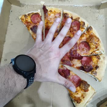 Domino's Pizza'dan Yanlış Boyutta Pizza, Yemeksepeti Müşteri Hizmetlerinin İlgisiz Yaklaşımı