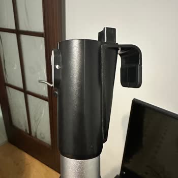 Bosch Unlimited 7 Süpürgenin Borusundaki Çatlayan Plastik Parça İçin Garanti Talebi