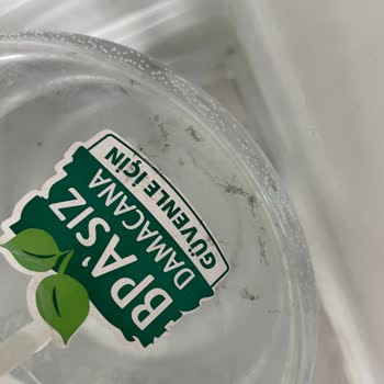 Getir Su Damacanasının Dış Yüzeyi Kirli Ve Hijyenik Değil