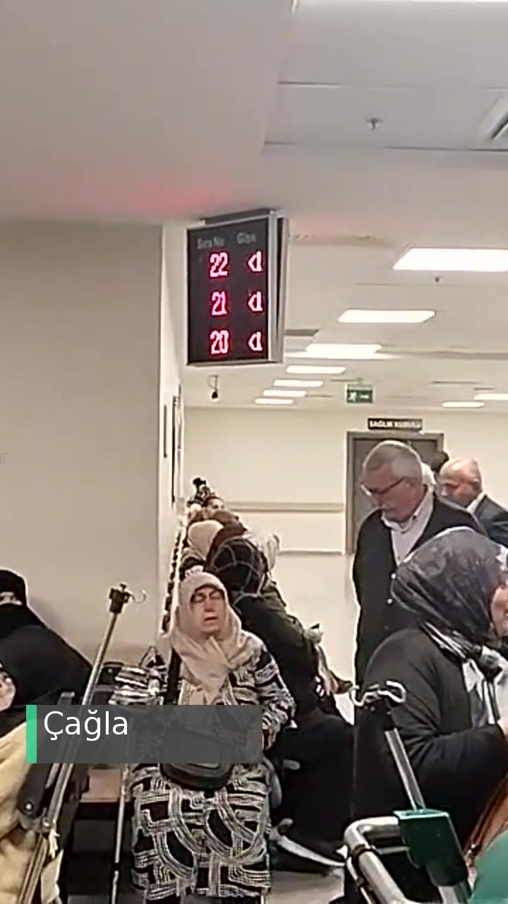 Kocaeli Devlet Hastanesi Sistemsel Hatalar Hastaya Da Doktora Da Zorluk videonun kapak resmi