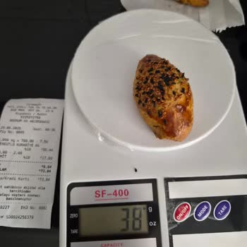 İstanköy Şubesinde Poğaça Gramajı Ve Fiyatı Yanıltıcı