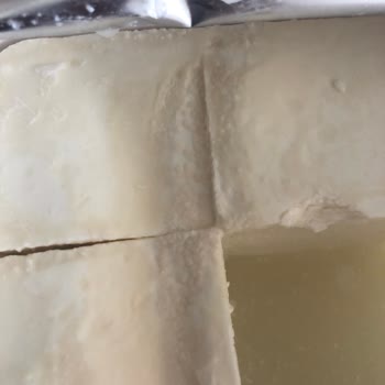 Bozuk Peynir Ve Müdürün Alaycı Tutumu